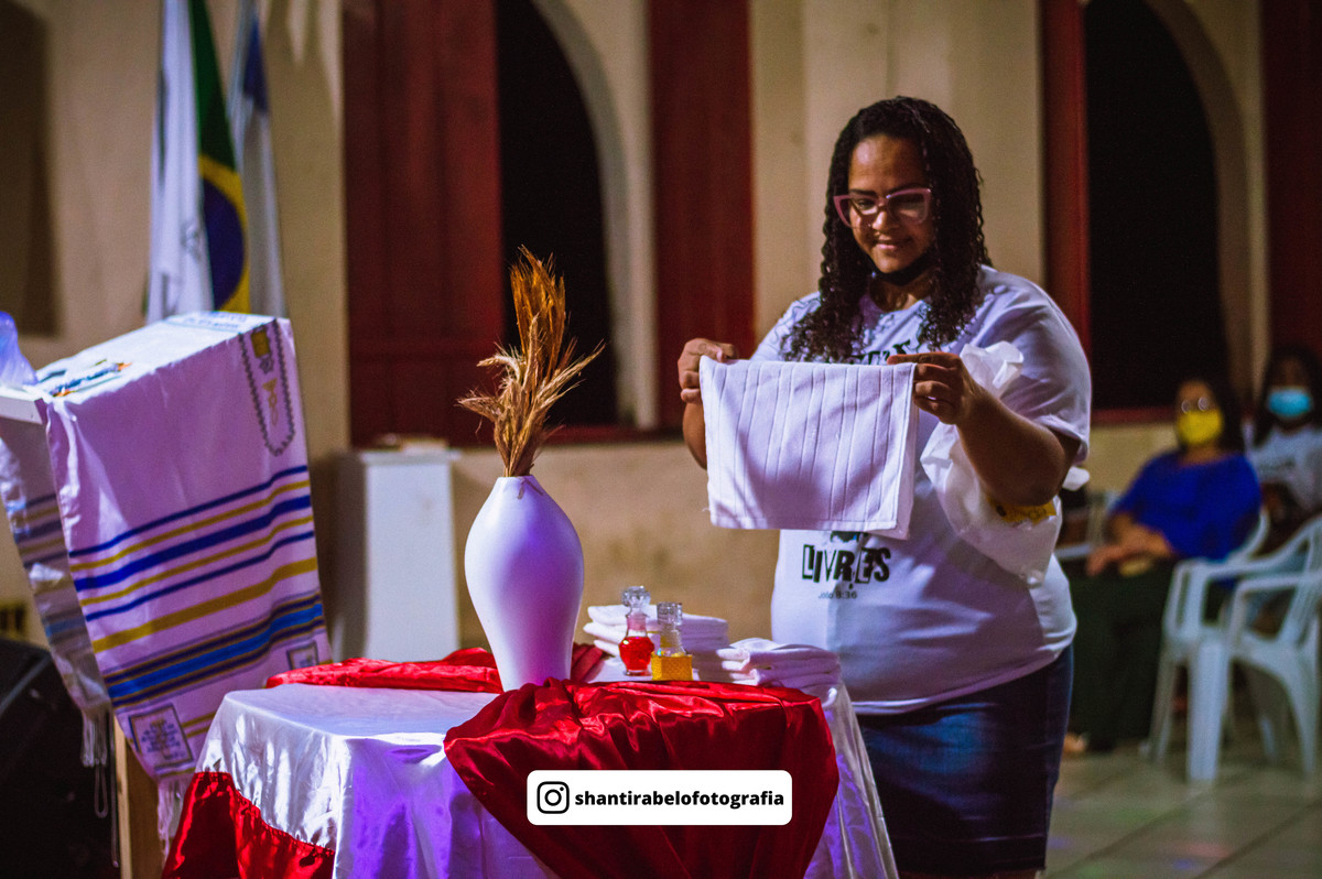 Fotografia de eventos em São Mateus, cobertura fotográfica de eventos, fotógrafo em São Mateus ES, Agência Cricaré, Shanti Rabelo, fotografia em cultos, fotos de congressos, foto de conferências, foto cristão capixaba, foto de músico, foto de pregador.