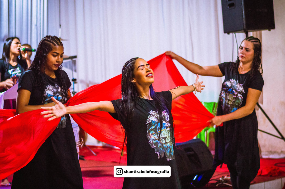 Fotografia de eventos em São Mateus, cobertura fotográfica de eventos, fotógrafo em São Mateus ES, Agência Cricaré, Shanti Rabelo, fotografia em cultos, fotos de congressos, foto de conferências, foto cristão capixaba, foto de músico, foto de pregador.