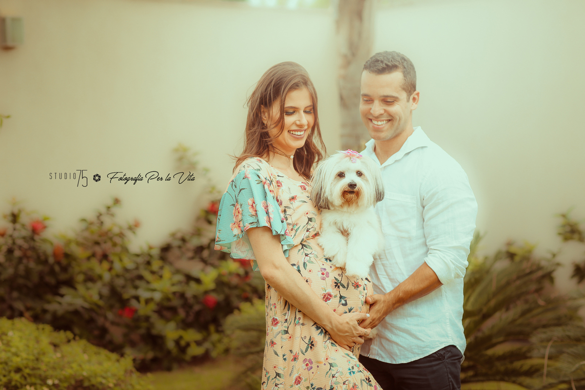 gestante com cachorro