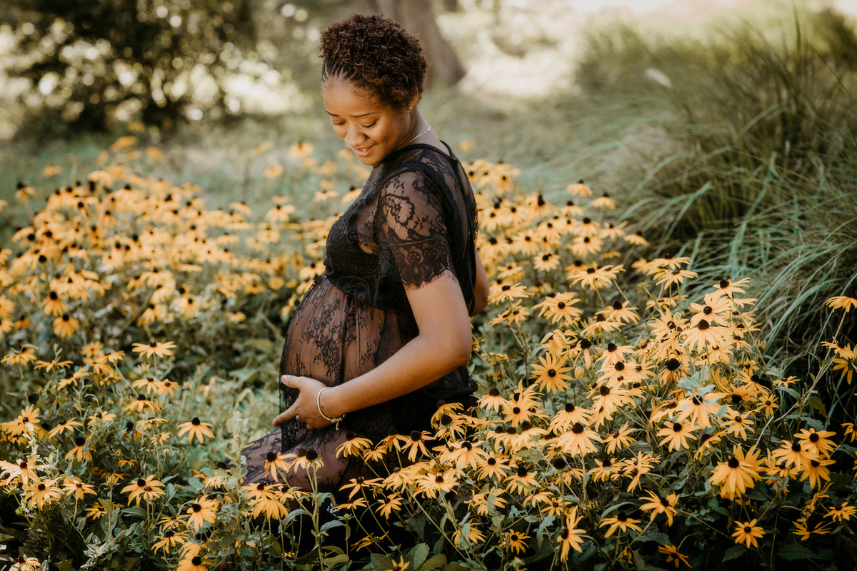 foto de gravida nas margaridas em oeiras