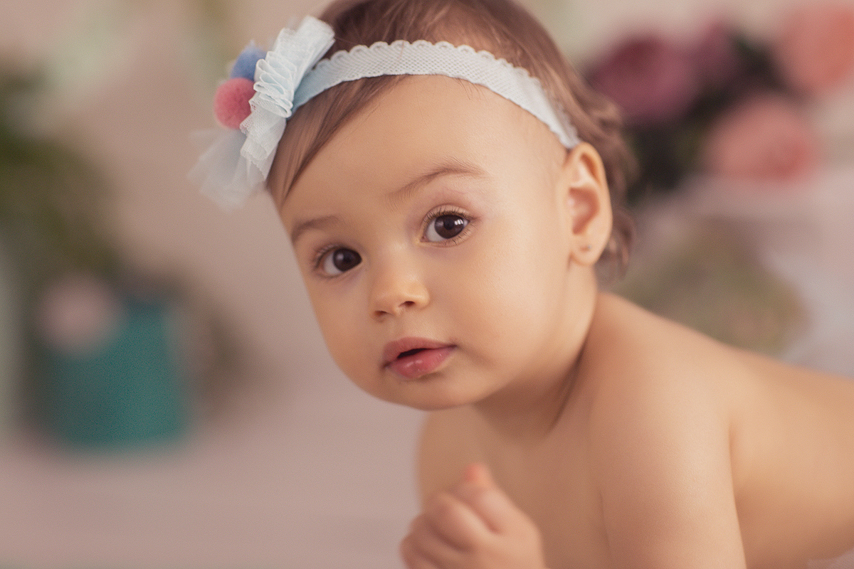 menina smash the cake