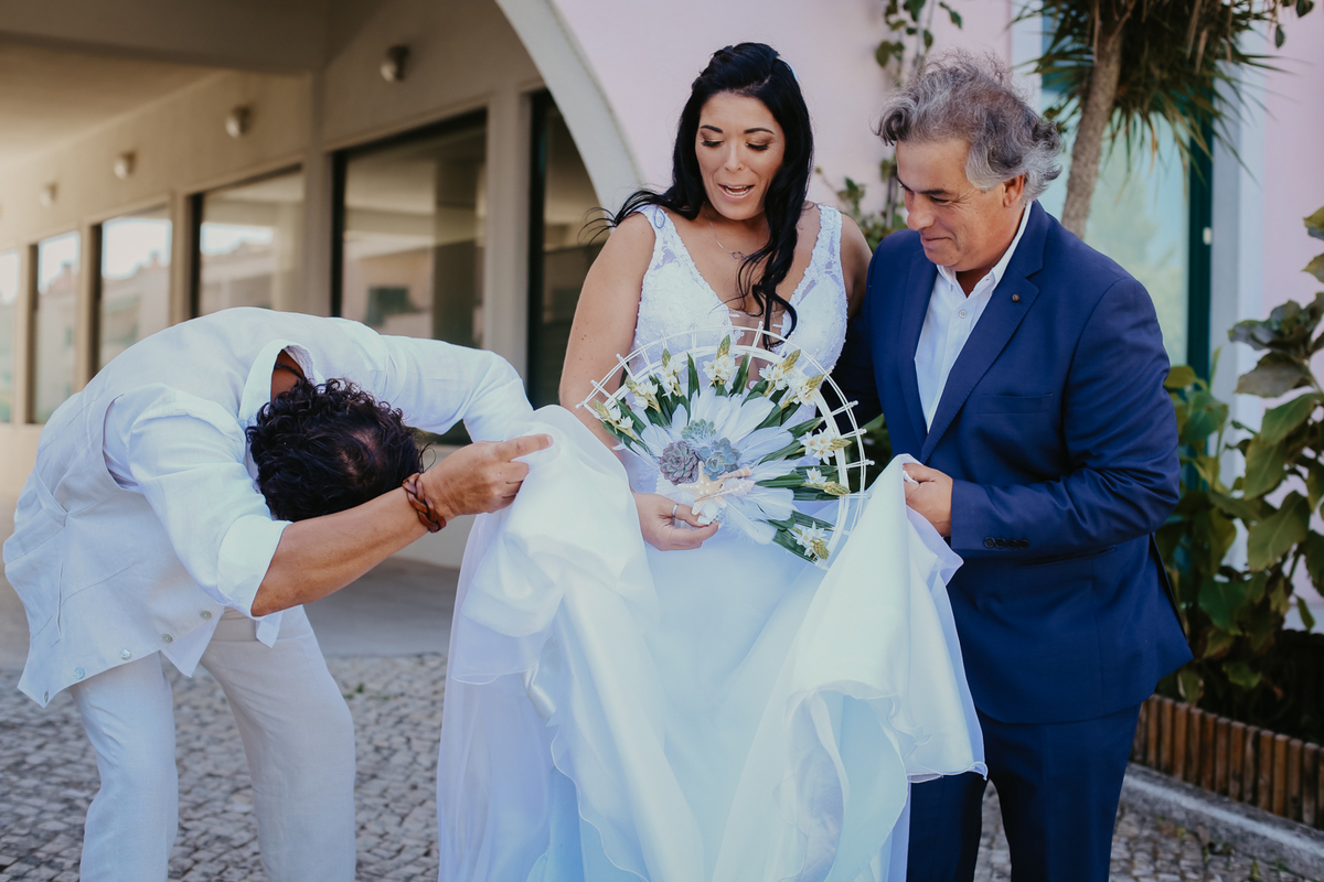 noiva com seus padrinhos