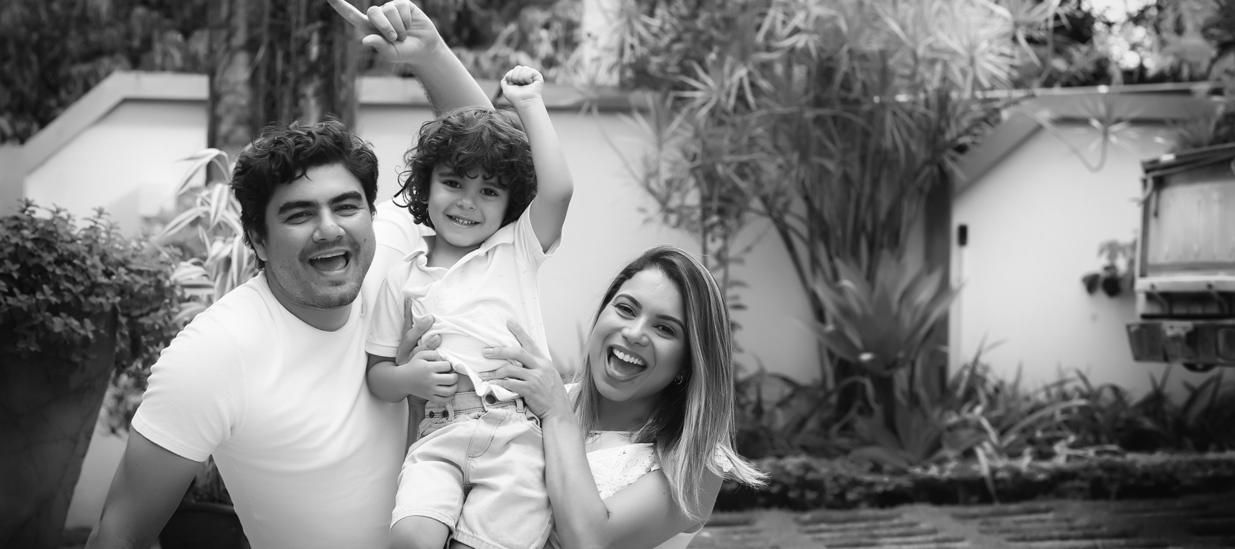 Sobre STUDIO 75 -Fotógrafo casamento Gravida Newborn Cascais Sintra