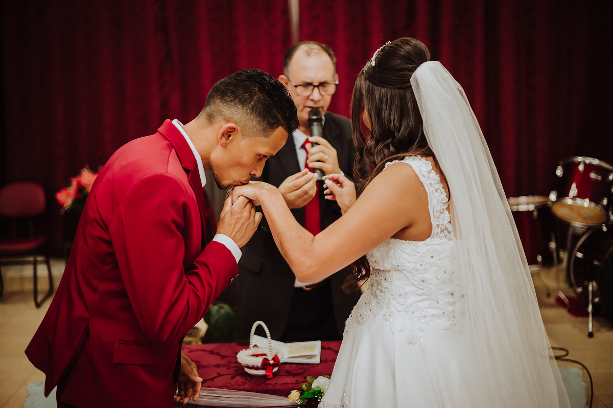 CASAMENTO EM CAPÃO BONITO - ROBSON PRAXEDES - FOTOGRAFO EM CAPAO BONITO - FOTOGRAFO EM ITAPEVA - POSES FOTO DE CASAMENTO