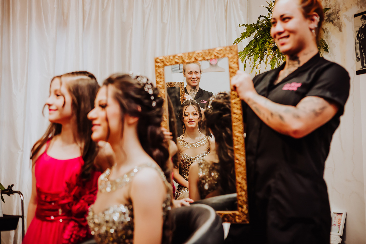 ANIVERSÁRIO 15 ANOS - DEBUTANTE - FOTOGRAFO EM ITAPEVA - ROBSON PRAXEDES - CHACARA VOVO LOURDES - POSES 15 ANOS