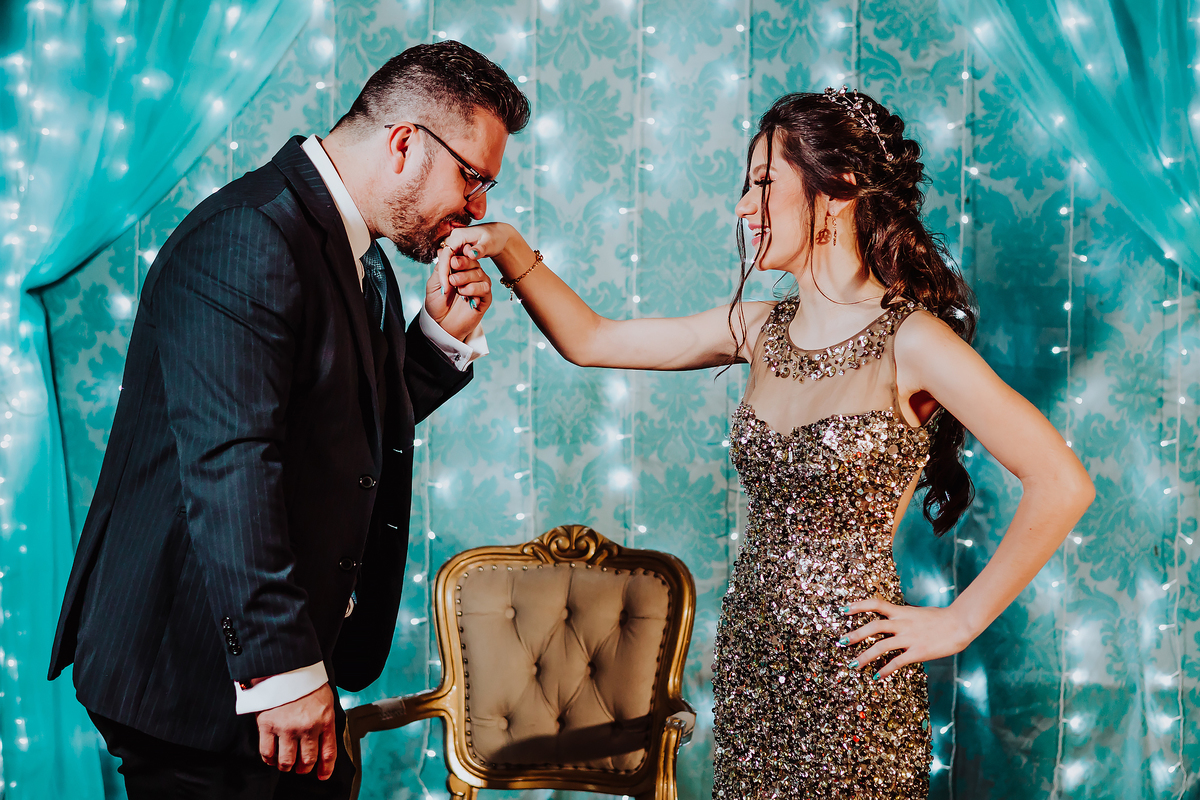 ANIVERSÁRIO 15 ANOS - DEBUTANTE - FOTOGRAFO EM ITAPEVA - ROBSON PRAXEDES - CHACARA VOVO LOURDES - POSES 15 ANOS