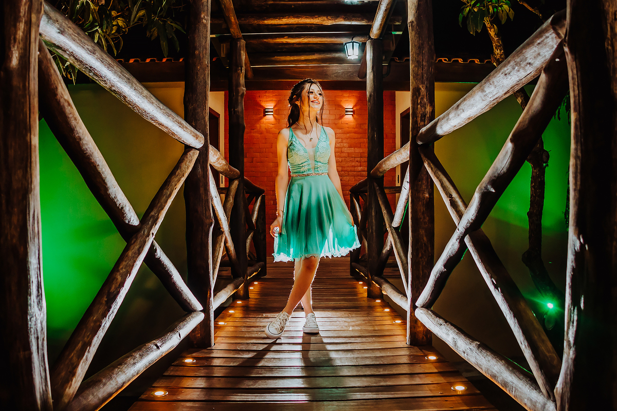 ANIVERSÁRIO 15 ANOS - DEBUTANTE - FOTOGRAFO EM ITAPEVA - ROBSON PRAXEDES - CHACARA VOVO LOURDES - POSES 15 ANOS