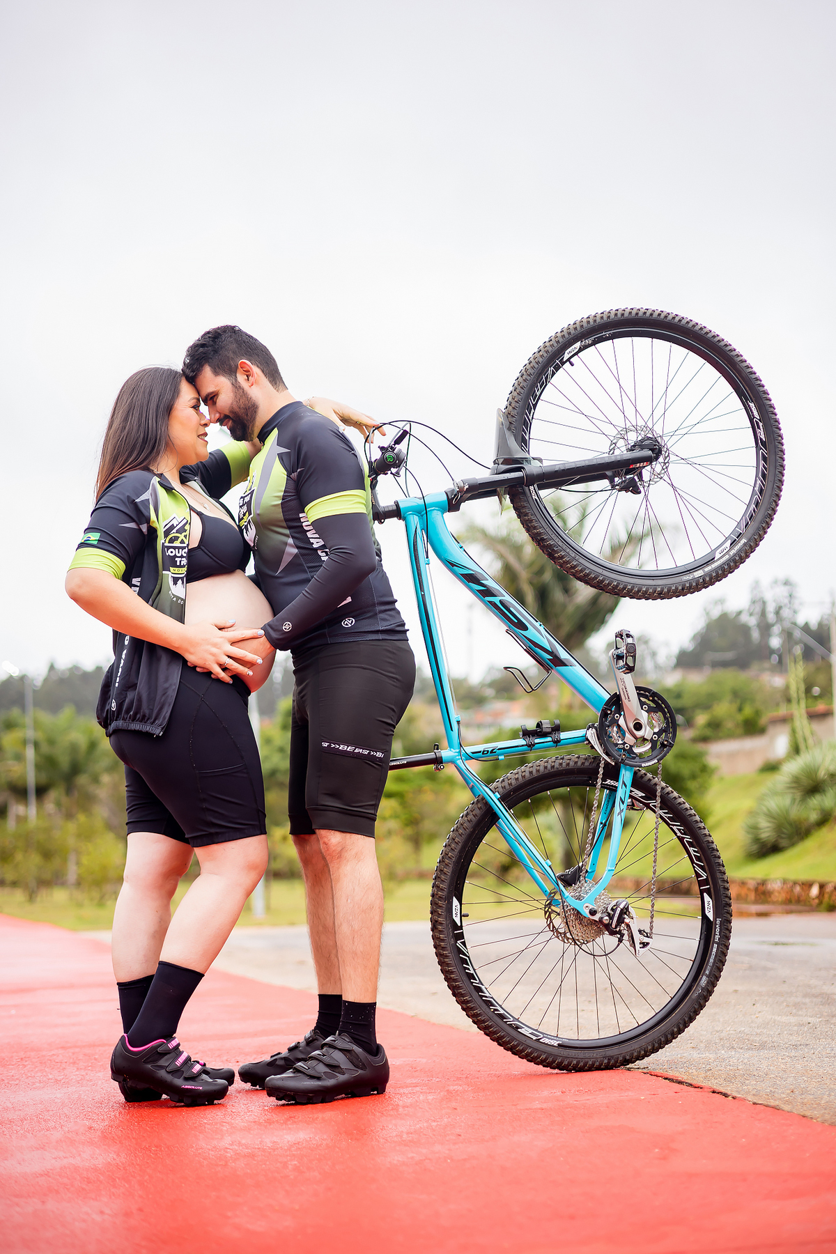 ENSAIO GESTANTE ESTUDIO - FOTOGRAFO EM NOVA CAMPINA - ROBSON PRAXEDES - ENSAIO GESTANTE BIKE