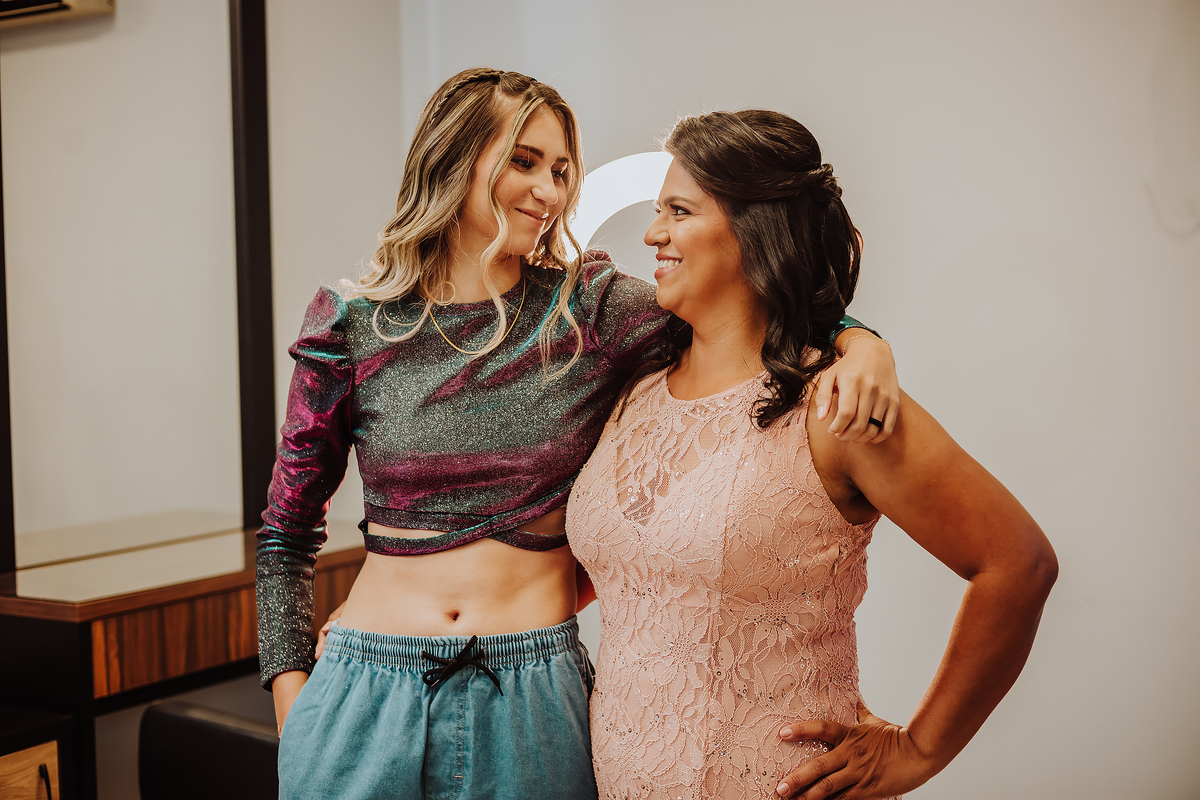 FOTOS DE ANIVERSARIO DE 15 ANOS - 15 ANOS - POSES 15 ANOS - FOTOGRAFO EM ITARARE - ROBSON PRAXEDES - ENSAIO FEMININO - CHACARA BABIZS - TONY BASILIO