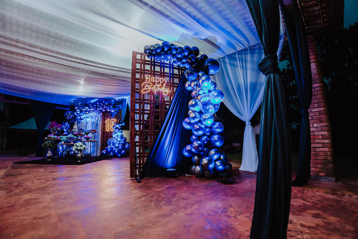 FOTOS DE ANIVERSARIO DE 15 ANOS - 15 ANOS - POSES 15 ANOS - FOTOGRAFO EM ITARARE - ROBSON PRAXEDES - ENSAIO FEMININO - CHACARA BABIZS - TONY BASILIO