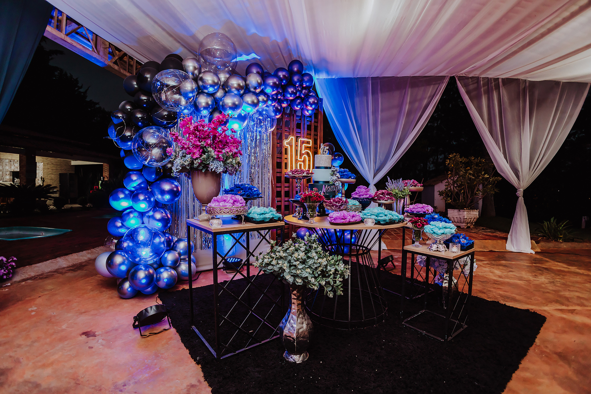 FOTOS DE ANIVERSARIO DE 15 ANOS - 15 ANOS - POSES 15 ANOS - FOTOGRAFO EM ITARARE - ROBSON PRAXEDES - ENSAIO FEMININO - CHACARA BABIZS - TONY BASILIO