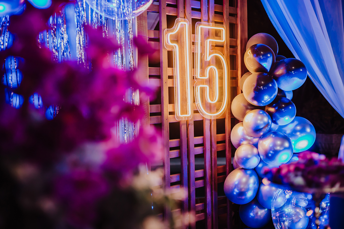 FOTOS DE ANIVERSARIO DE 15 ANOS - 15 ANOS - POSES 15 ANOS - FOTOGRAFO EM ITARARE - ROBSON PRAXEDES - ENSAIO FEMININO - CHACARA BABIZS - TONY BASILIO