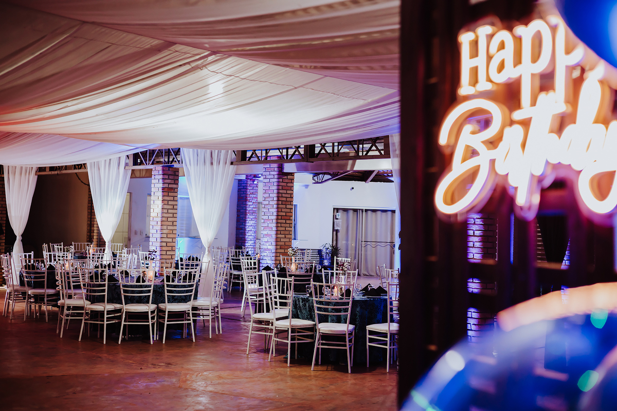 FOTOS DE ANIVERSARIO DE 15 ANOS - 15 ANOS - POSES 15 ANOS - FOTOGRAFO EM ITARARE - ROBSON PRAXEDES - ENSAIO FEMININO - CHACARA BABIZS - TONY BASILIO