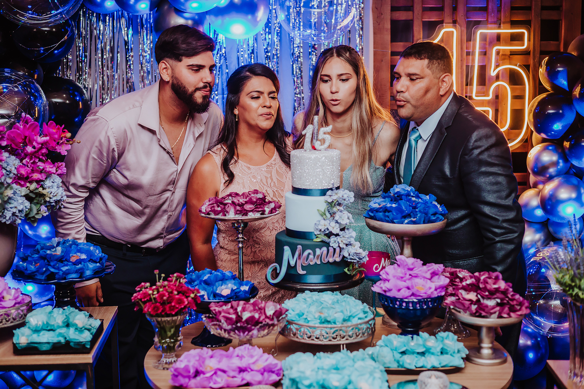 FOTOS DE ANIVERSARIO DE 15 ANOS - 15 ANOS - POSES 15 ANOS - FOTOGRAFO EM ITARARE - ROBSON PRAXEDES - ENSAIO FEMININO - CHACARA BABIZS - TONY BASILIO