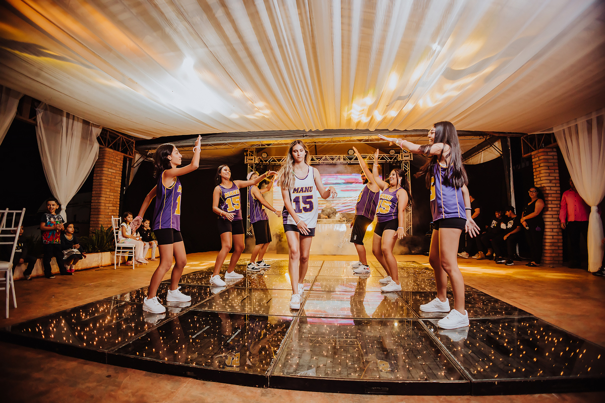 FOTOS DE ANIVERSARIO DE 15 ANOS - 15 ANOS - POSES 15 ANOS - FOTOGRAFO EM ITARARE - ROBSON PRAXEDES - ENSAIO FEMININO - CHACARA BABIZS - TONY BASILIO