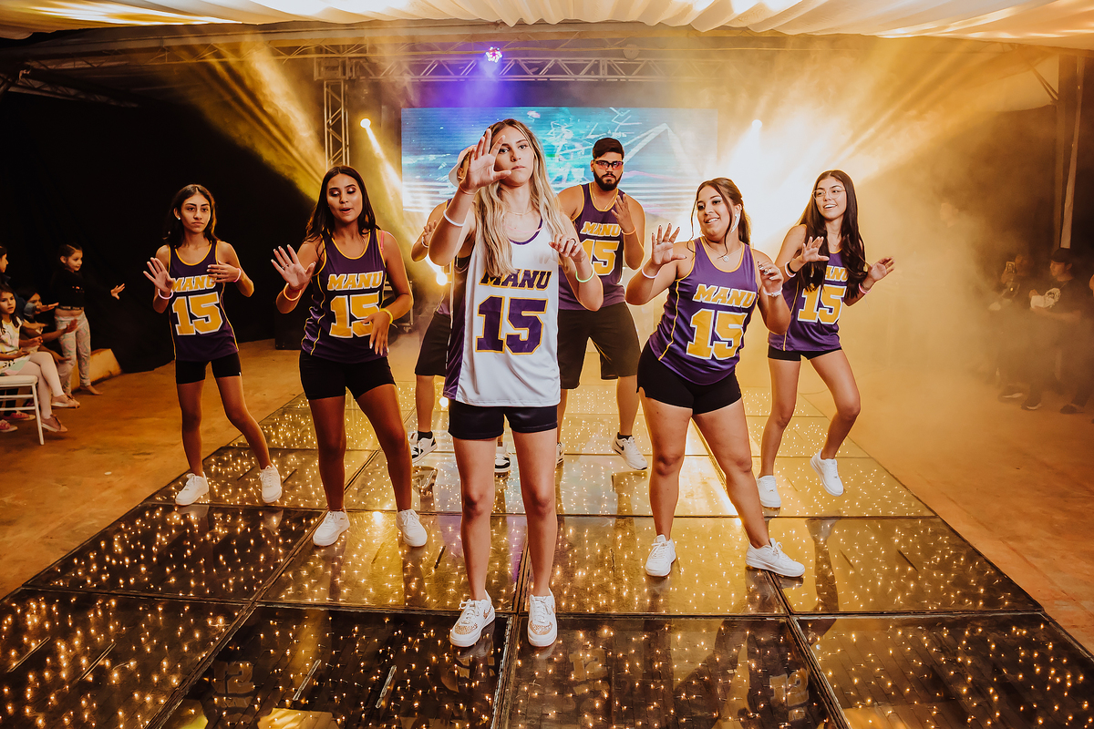 FOTOS DE ANIVERSARIO DE 15 ANOS - 15 ANOS - POSES 15 ANOS - FOTOGRAFO EM ITARARE - ROBSON PRAXEDES - ENSAIO FEMININO - CHACARA BABIZS - TONY BASILIO