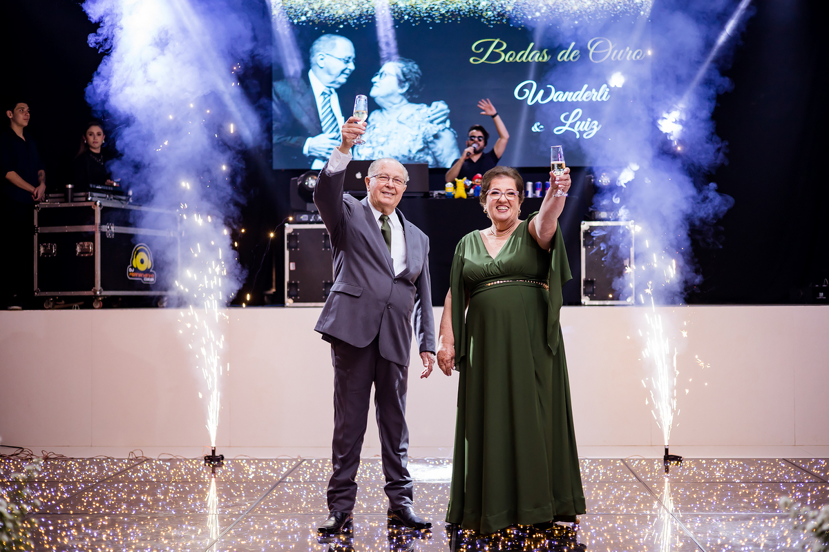 BODAS DE OURO -  BABALLOO CASA DE EVENTOS ITARARÉ - ROBSON PRAXEDES - FOTOGRAFO EM ITARARÉ - DJ FERNANDINHO - CAMILA DOCES