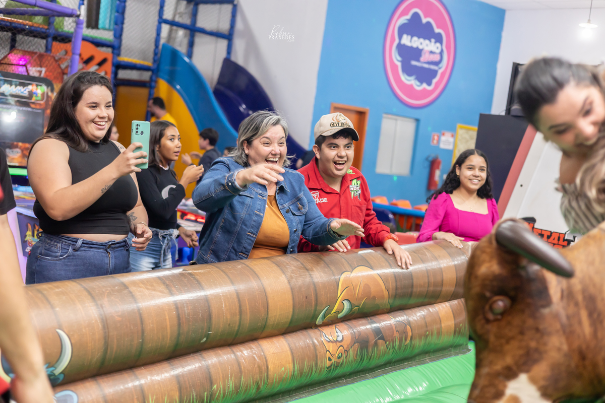 ANIVERSARIO INFANTIL - ALGODAO DOCE ITAPEVA - ALCIONE NOBRE DECORACAO - FOTOGRAFO EM ITAPEVA - ROBSON PRAXEDES