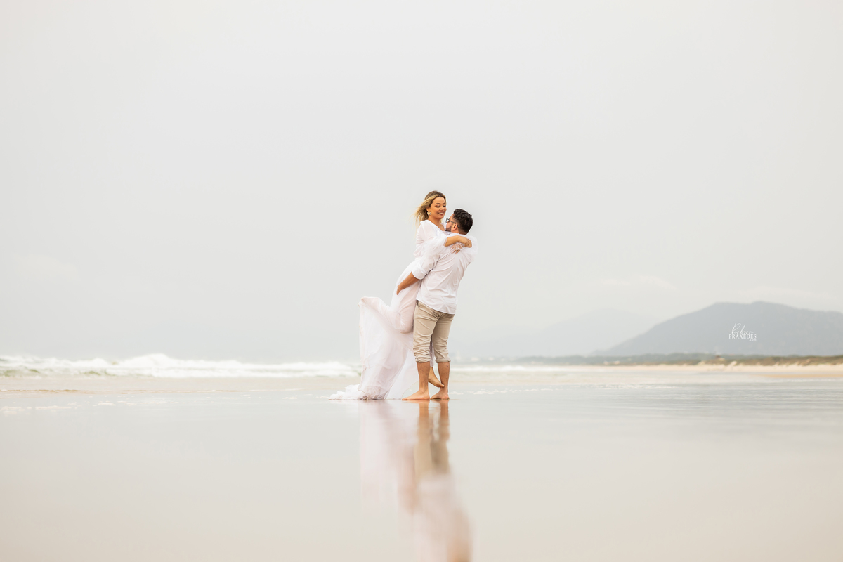 ENSAIO TRASH THE DRESS - ENSAIO PRAIA DA JOAQUINA - ENSAIO FLORIANOPOLIS - FOTOGRAFO EM FLORIANOPOLIS - ROBSON PRAXEDES