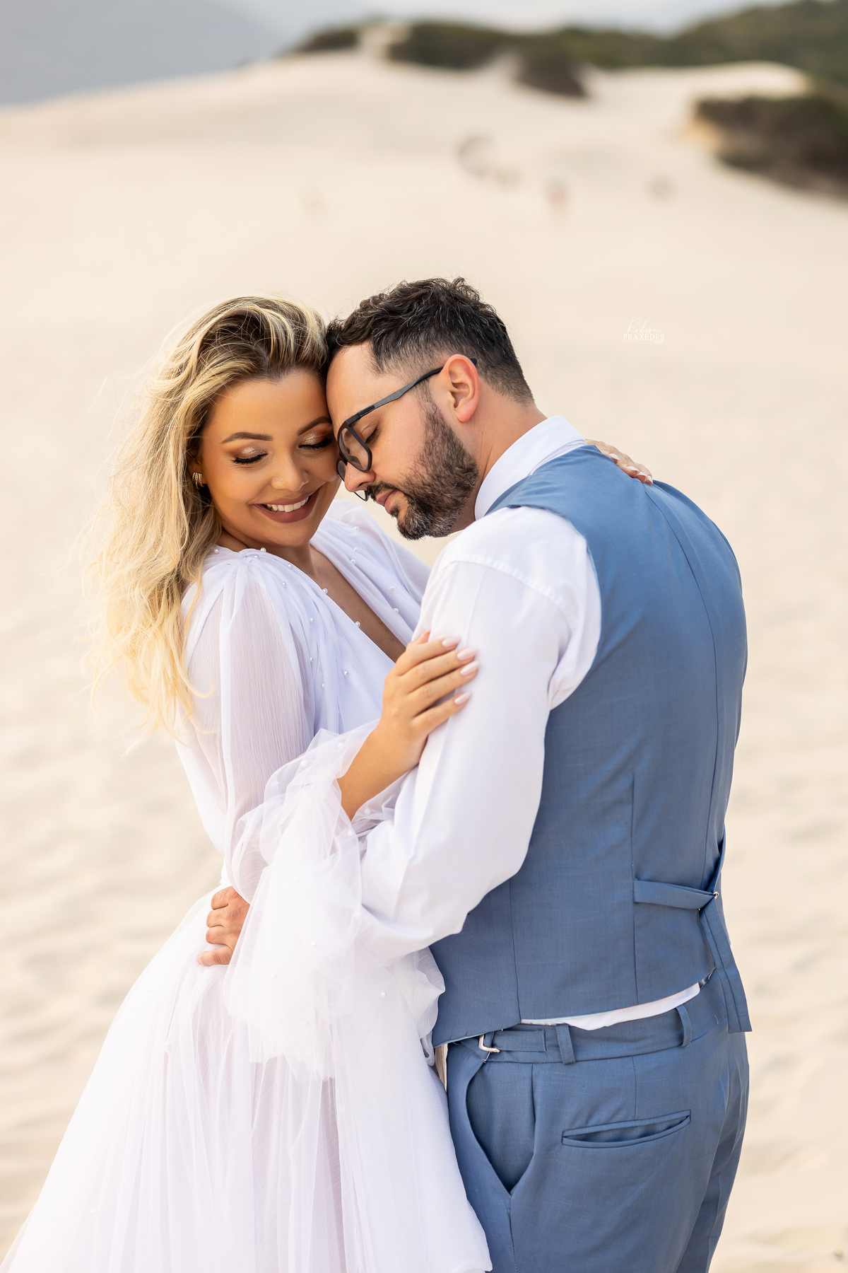 ENSAIO TRASH THE DRESS - ENSAIO PRAIA DA JOAQUINA - ENSAIO FLORIANOPOLIS - FOTOGRAFO EM FLORIANOPOLIS - ROBSON PRAXEDES