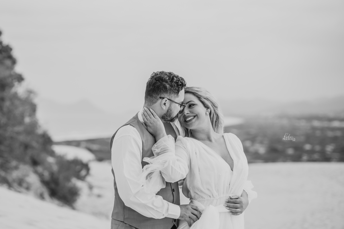 ENSAIO TRASH THE DRESS - ENSAIO PRAIA DA JOAQUINA - ENSAIO FLORIANOPOLIS - FOTOGRAFO EM FLORIANOPOLIS - ROBSON PRAXEDES