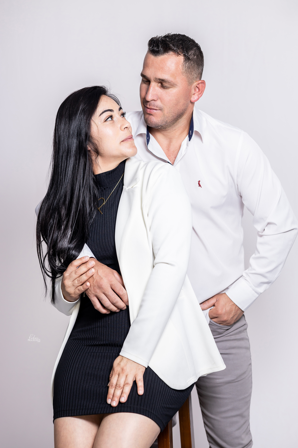 ENSAIO CASAL - ENSAIO FAMILIA - ENSAIO FUNDO BRANCO - FOTOGRAFO EM NOVA CAMPINA - ROBSON PRAXEDES