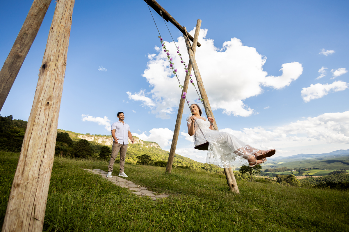 ENSAIO PRE CASAMENTO PARAISO DAS EPDRAS JAGUARIAIVA - PRE WEDDING PARAISO DAS PEDRAS - POSES ENSAIO PRE WEDDING - POSES ENSAIO CASAL - FOTOGRAFO EM JAGUARIAIVA ROBSON PRAXEDES - PARAISO DAS PEDRAS
