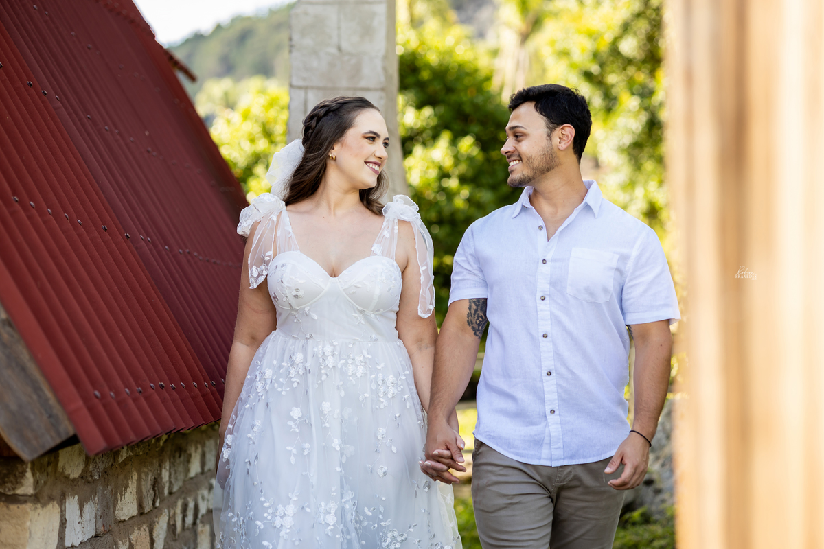 ENSAIO PRE CASAMENTO PARAISO DAS EPDRAS JAGUARIAIVA - PRE WEDDING PARAISO DAS PEDRAS - POSES ENSAIO PRE WEDDING - POSES ENSAIO CASAL - FOTOGRAFO EM JAGUARIAIVA ROBSON PRAXEDES - PARAISO DAS PEDRAS