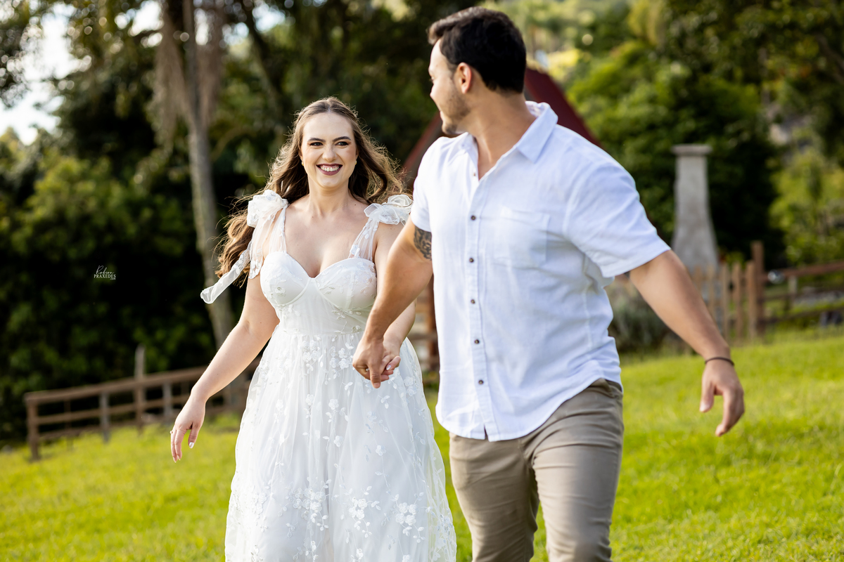 ENSAIO PRE CASAMENTO PARAISO DAS EPDRAS JAGUARIAIVA - PRE WEDDING PARAISO DAS PEDRAS - POSES ENSAIO PRE WEDDING - POSES ENSAIO CASAL - FOTOGRAFO EM JAGUARIAIVA ROBSON PRAXEDES - PARAISO DAS PEDRAS