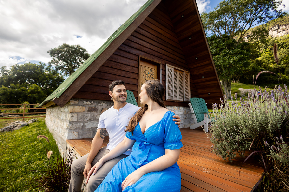 ENSAIO PRE CASAMENTO PARAISO DAS EPDRAS JAGUARIAIVA - PRE WEDDING PARAISO DAS PEDRAS - POSES ENSAIO PRE WEDDING - POSES ENSAIO CASAL - FOTOGRAFO EM JAGUARIAIVA ROBSON PRAXEDES - PARAISO DAS PEDRAS