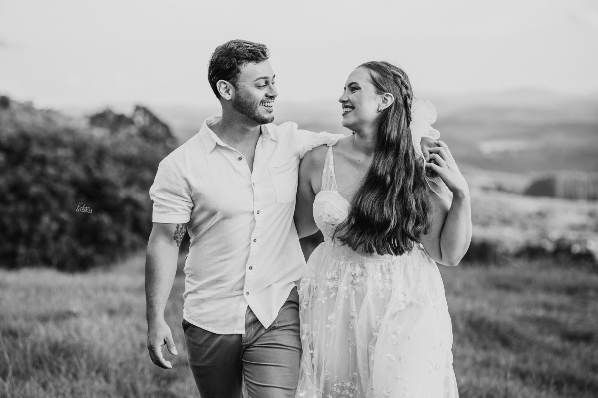 ENSAIO PRE CASAMENTO PARAISO DAS EPDRAS JAGUARIAIVA - PRE WEDDING PARAISO DAS PEDRAS - POSES ENSAIO PRE WEDDING - POSES ENSAIO CASAL - FOTOGRAFO EM JAGUARIAIVA ROBSON PRAXEDES - PARAISO DAS PEDRAS