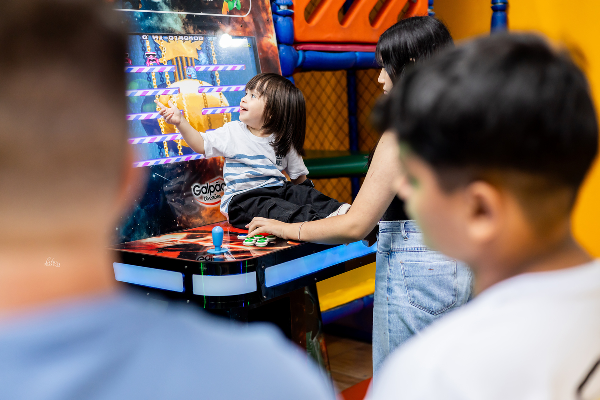 FOTOS DE ANIVERSARIO INFANTIL - SALAO AGODAO DOCE EM ITAPEVA - FOTOGRAFO EM ITAPEVA ROBSON PRAXEDES - DECORE KIDS ITAPEVA - DOIS AMORES DOCES