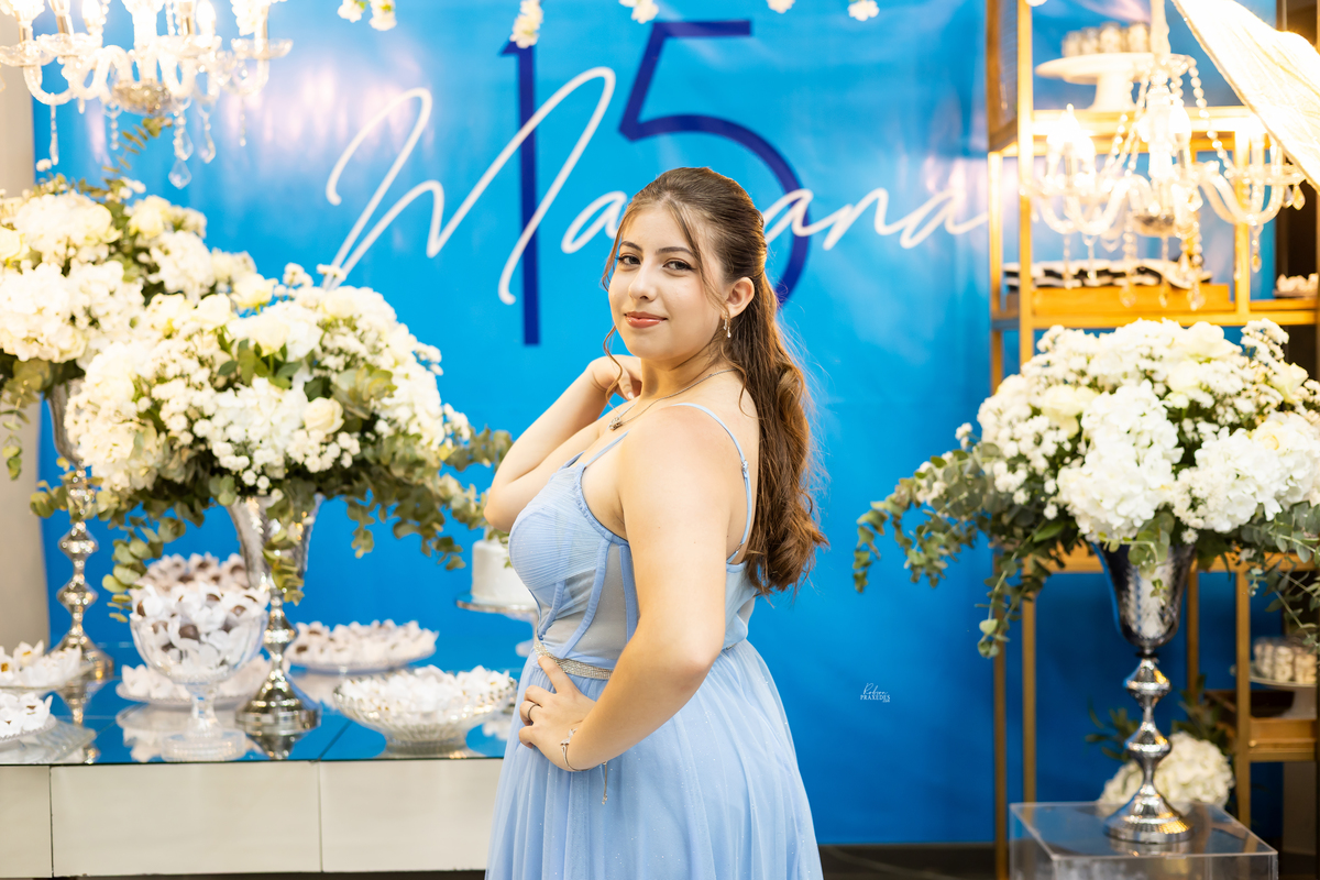 ANIVERSARIO 15 ANOS - ESPACO VITORIA EVENTOS ITAEVA - VINICIUS BUFFET E DECORACAO - FISCHER BARTENDER - FOTOGRAFO EM ITAPEVA ROBSON PRAXEDES