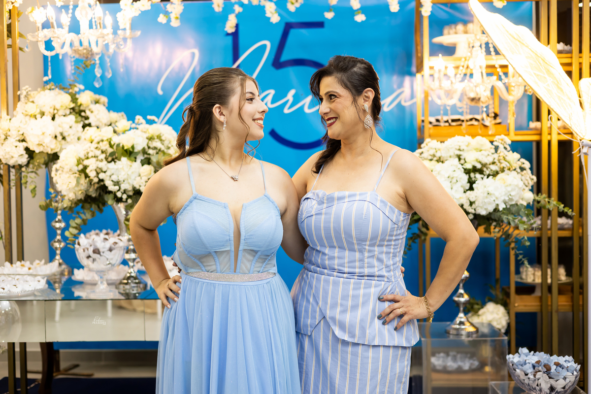 ANIVERSARIO 15 ANOS - ESPACO VITORIA EVENTOS ITAEVA - VINICIUS BUFFET E DECORACAO - FISCHER BARTENDER - FOTOGRAFO EM ITAPEVA ROBSON PRAXEDES