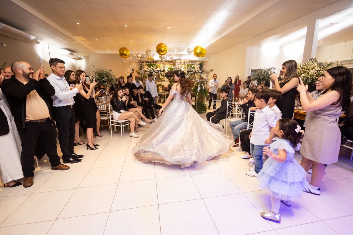 ANIVERSARIO 15 ANOS - FOTOGRAFO EM ITAPEVA ROBSON PRAXEDES - VINICIUS BUFFET E DECORACAO - ESPACO VERDE MICHETTI