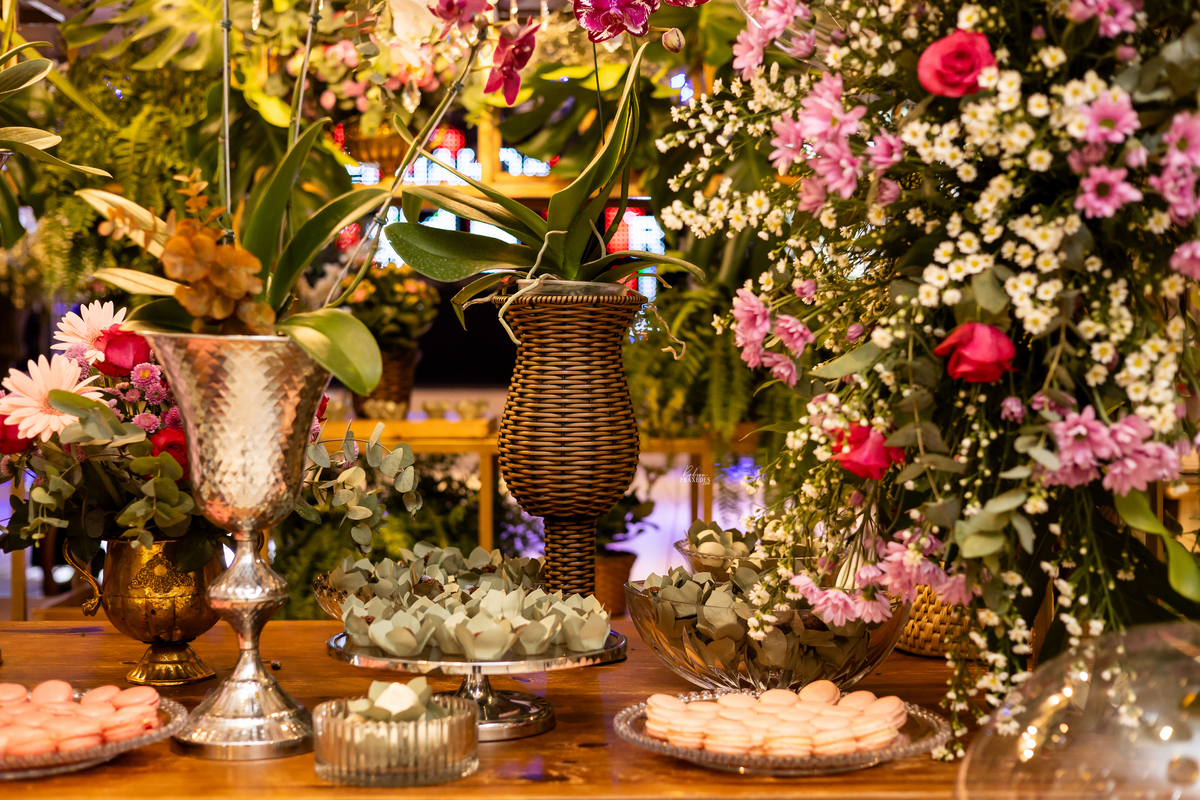 ANIVERSARIO 15 ANOS - FOTOGRAFO EM ITAPEVA ROBSON PRAXEDES - VINICIUS BUFFET E DECORACAO - ESPACO VERDE MICHETTI