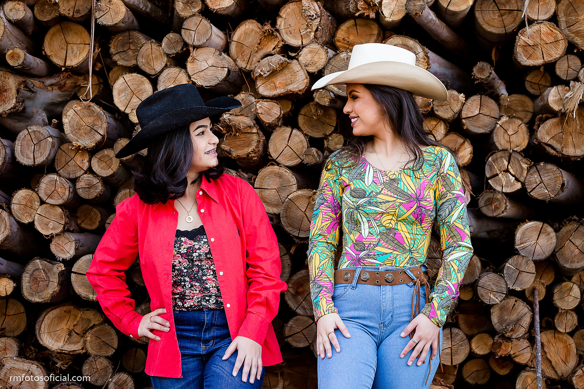 ENSAIO 15 ANOS - RM FOTOS OFICIAL - FOTOGRAFO ROBSON PRAXEDES - NOVA CAMPINA - ITAPEVA