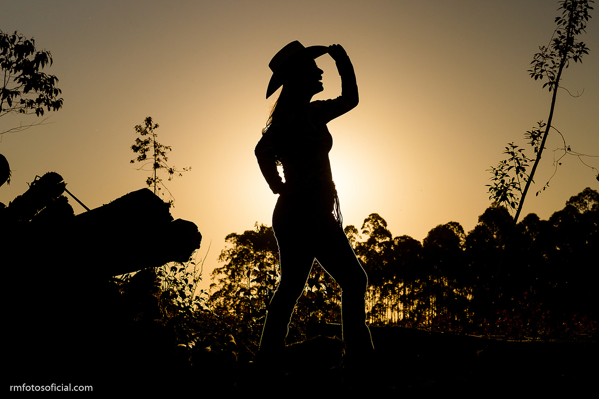 ENSAIO 15 ANOS - RM FOTOS OFICIAL - FOTOGRAFO ROBSON PRAXEDES - NOVA CAMPINA - ITAPEVA