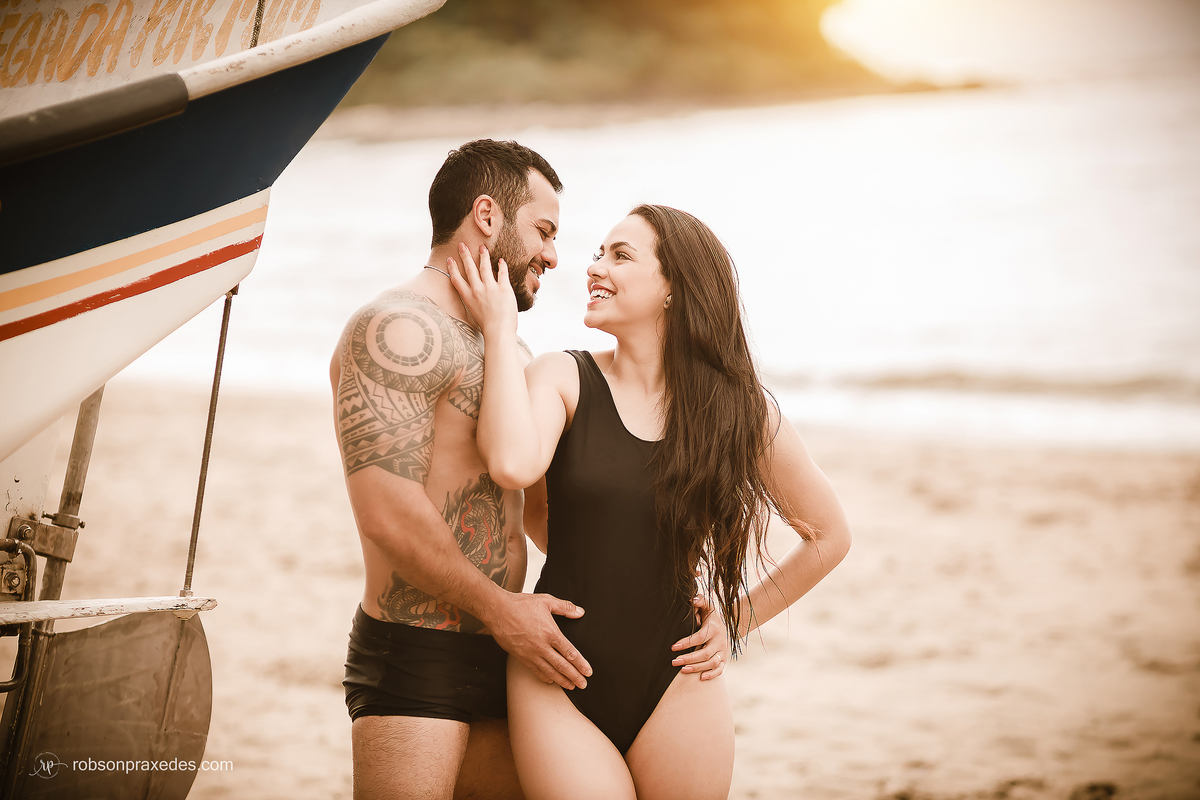 ENSAIO PRE CASAMENTO NA PRAIA - MATINHOS - FOTOGRAFO EM ITAPEVA - ROBSON PRAXEDES - POSES ENSAIO CASAL - POSES ENSAIO PRE CASAMENTO - ENSAIO NA PRAIA