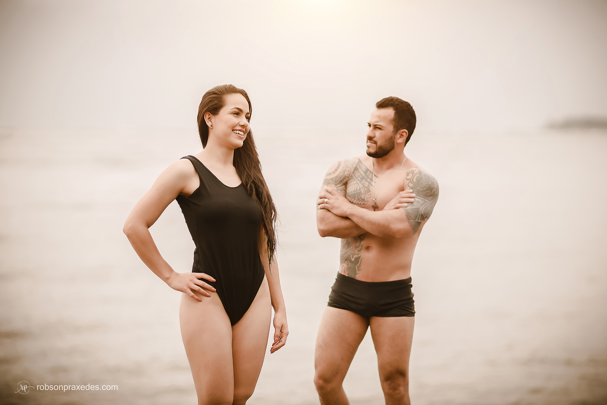 ENSAIO PRE CASAMENTO NA PRAIA - MATINHOS - FOTOGRAFO EM ITAPEVA - ROBSON PRAXEDES - POSES ENSAIO CASAL - POSES ENSAIO PRE CASAMENTO - ENSAIO NA PRAIA