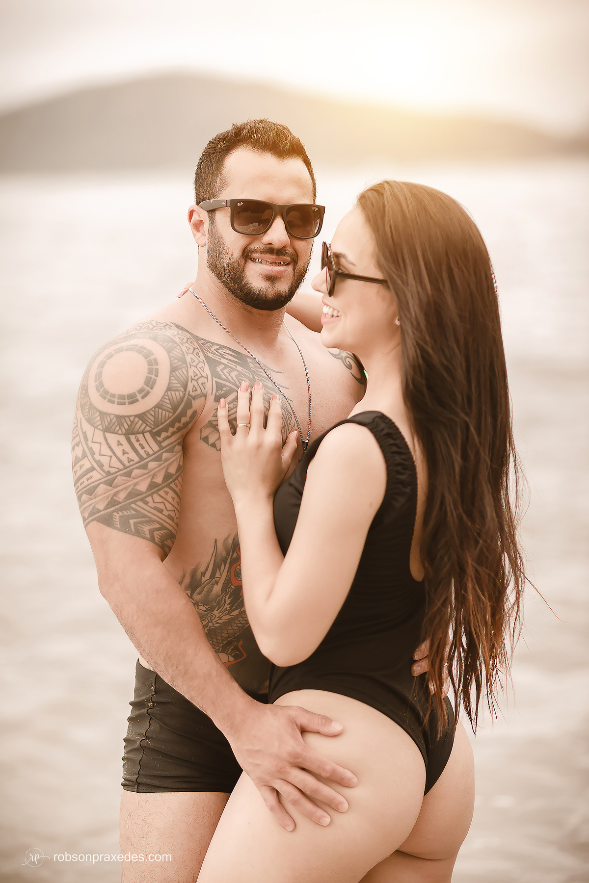 ENSAIO PRE CASAMENTO NA PRAIA - MATINHOS - FOTOGRAFO EM ITAPEVA - ROBSON PRAXEDES - POSES ENSAIO CASAL - POSES ENSAIO PRE CASAMENTO - ENSAIO NA PRAIA