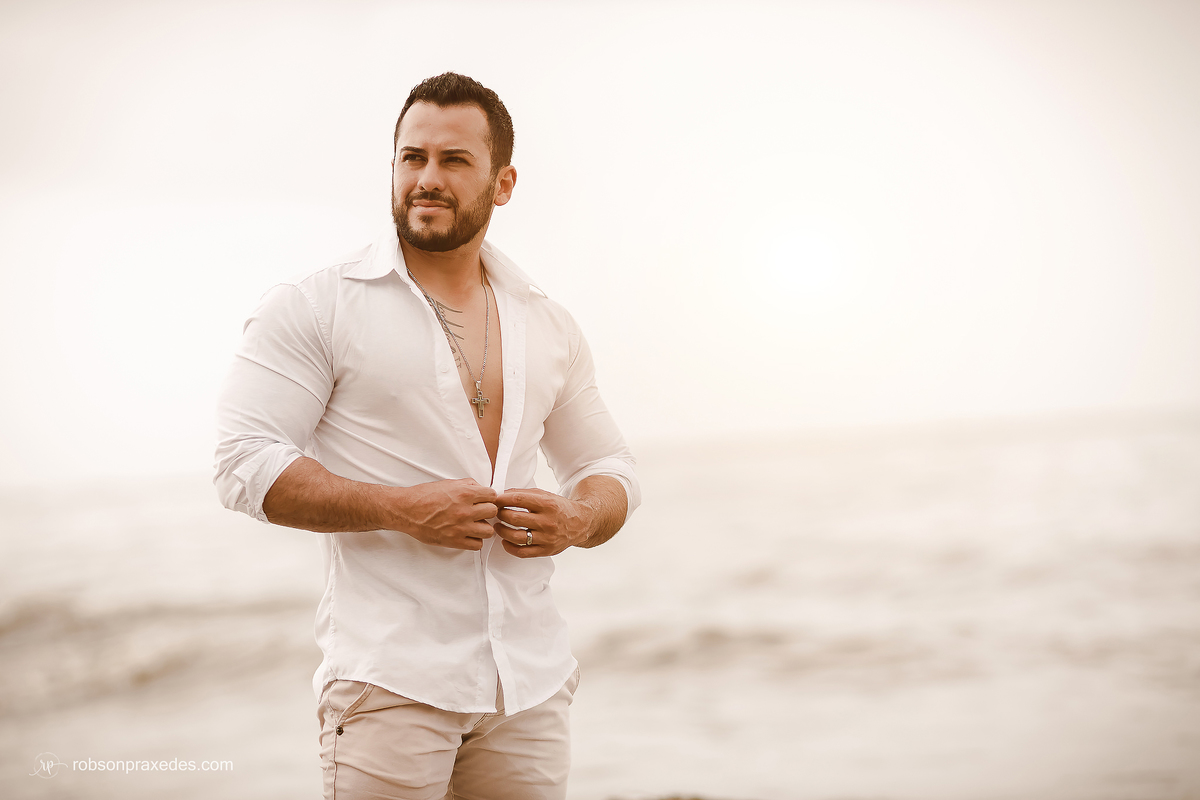 ENSAIO PRE CASAMENTO NA PRAIA - MATINHOS - FOTOGRAFO EM ITAPEVA - ROBSON PRAXEDES - POSES ENSAIO CASAL - POSES ENSAIO PRE CASAMENTO - ENSAIO NA PRAIA