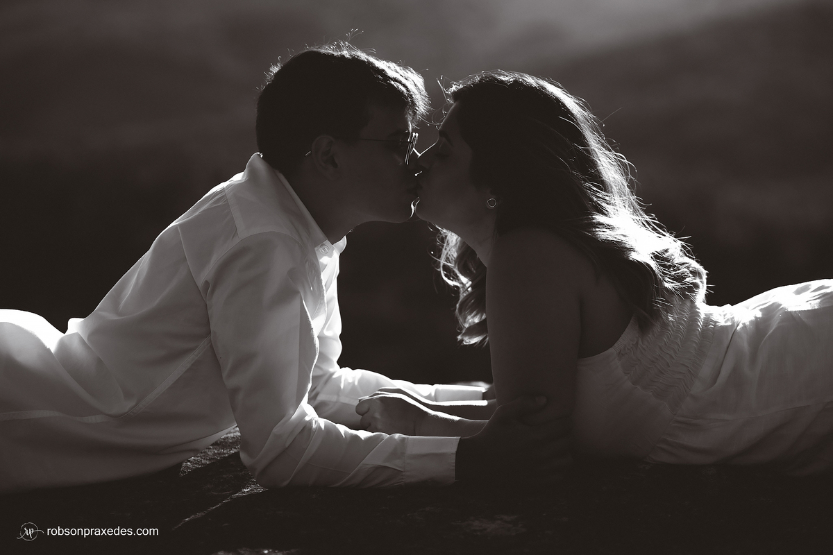 ENSAIO PRE CASAMENTO - POSES ENSAIO PRE CASAMENTO - PRE WEDDING - FOTOS CANIONS - FOTOGRAFO EM ITAPEVA - ROBSON PRAXEDES - ENSAIO NATUREZA