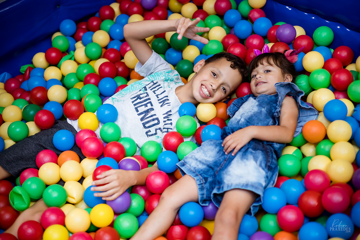 FOTOGRAFO EM ITAPEVA - ROBSON PRAXEDES - CASA DE FESTAS SONHO MEU - FOTOGRAFIA DE ANIVERSARIO