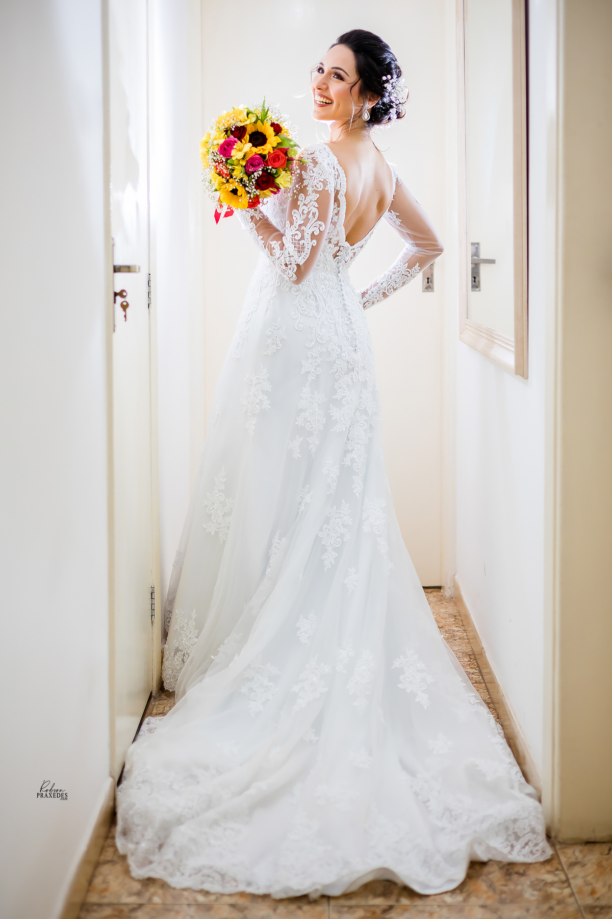 CASAMENTO - FOTOS DE CASAMENTO - FOTOGRAFO EM ITAPEVA - FOTOGRAFO EM CURITIBA - ROBSON PRAXEDES - POSES CASAL - ANA PAULA MOURA - JUNIOR COSTA