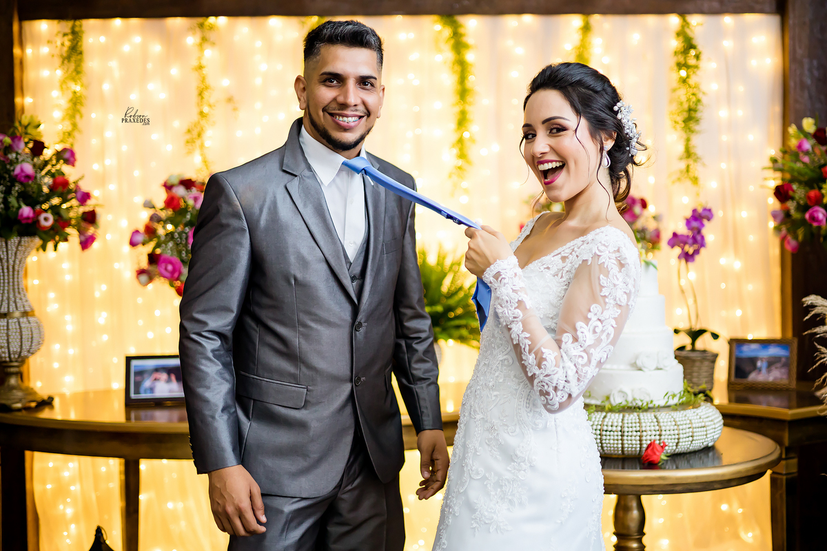 CASAMENTO - FOTOS DE CASAMENTO - FOTOGRAFO EM ITAPEVA - FOTOGRAFO EM CURITIBA - ROBSON PRAXEDES - POSES CASAL - ANA PAULA MOURA - JUNIOR COSTA