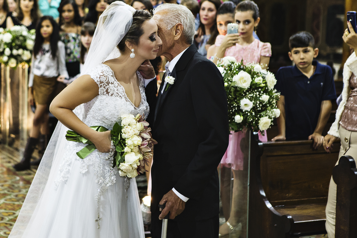 entrada da noiva com o pai 