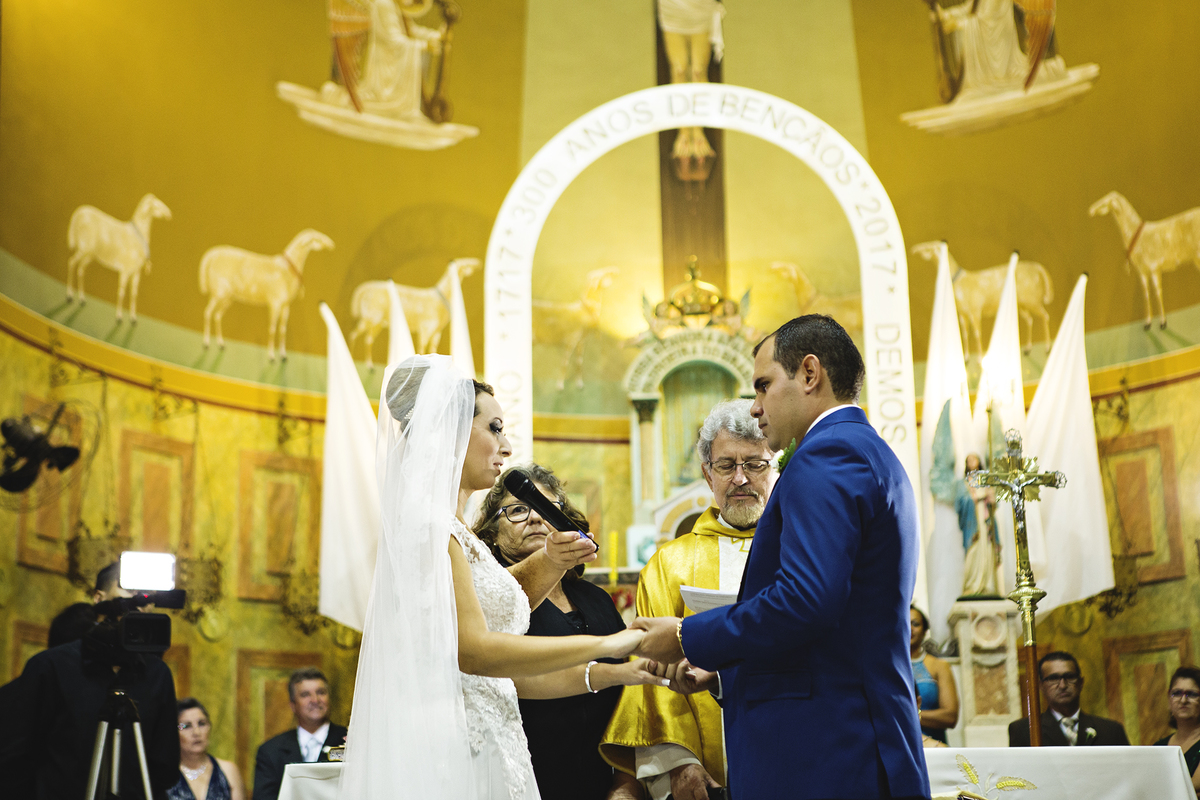 fotos de casamento na basílica em rio preto 