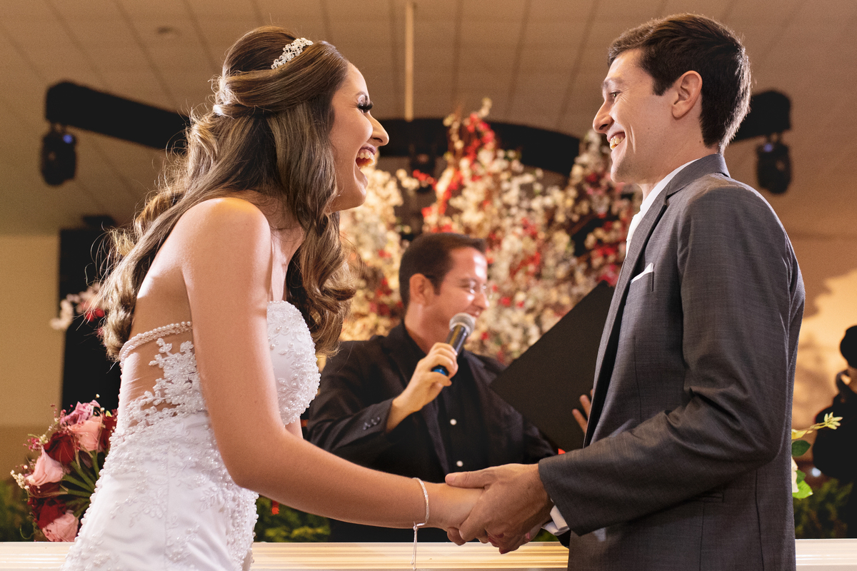 fotos espontâneas em cerimonia de casamento erik faria fotografo fotografo de casamento fotografo de casamento rio preto