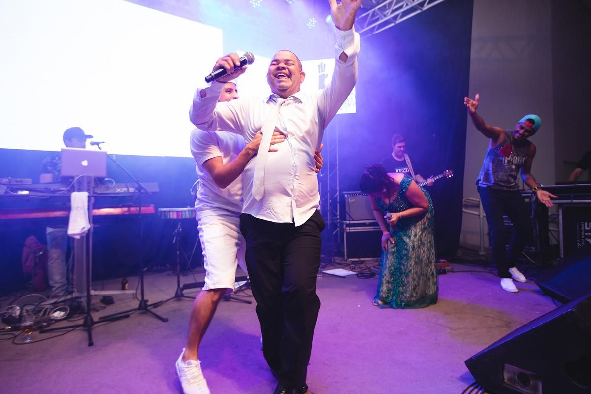 fotografo de casamentos fotografo de casamento rio preto noiva fotografo catanduva cerimonia de casamento na igreja erik faria fotografo casamento bella faria fotos de balada